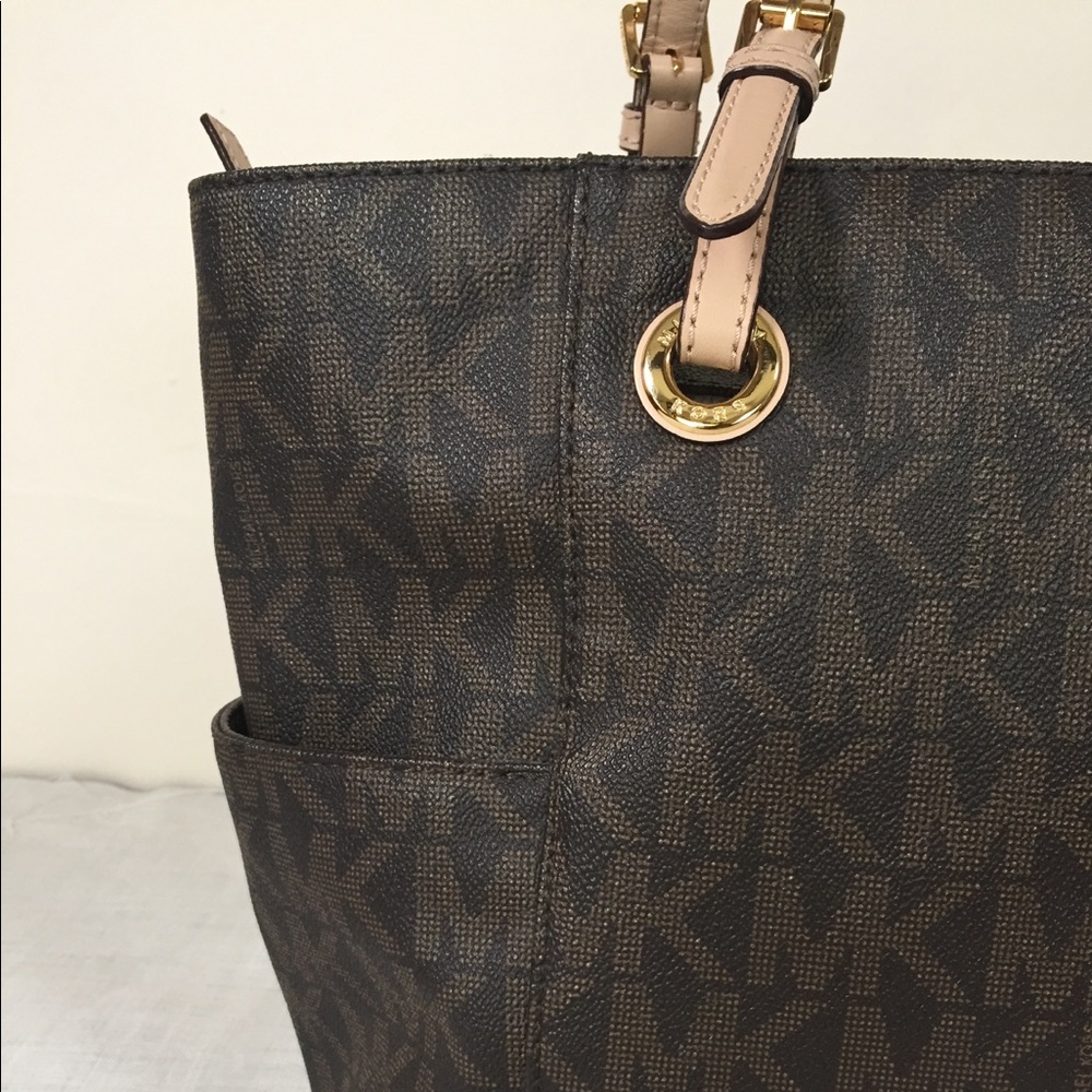 Michael Kors Jet Set Handbag Brown - Picture 3 of 8